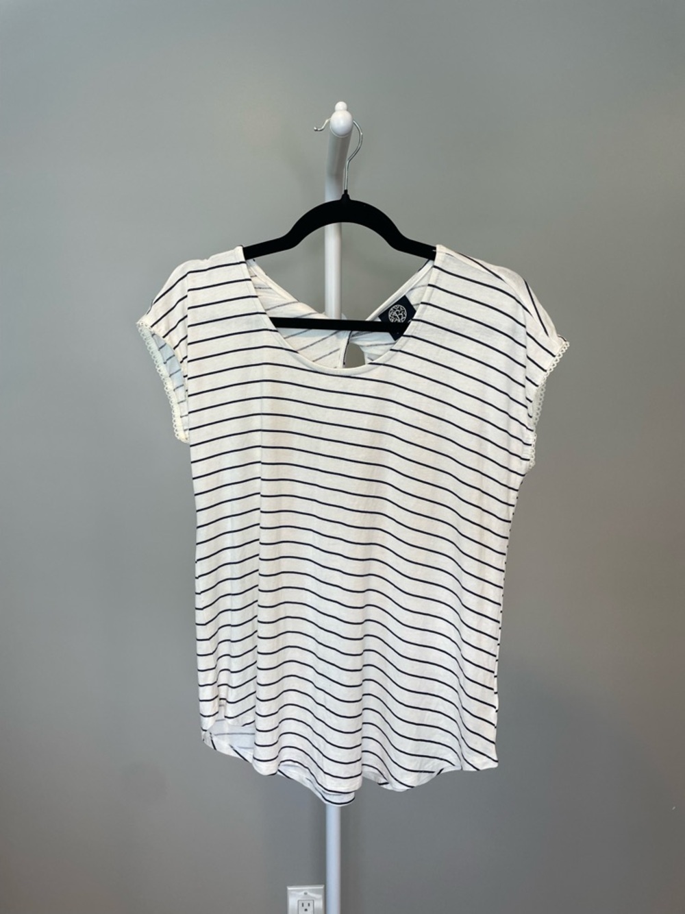 bobeau White Tee with Navy Stripes, Lace-Edge Sleeves and Twist Detail. NWOT